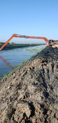 Dragado del brazo y del puerto de extensión del excavador diseñado para el dragado del río