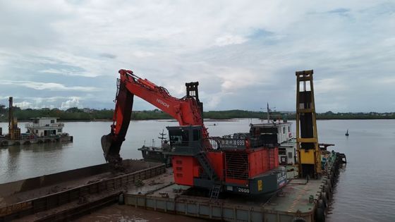 Brazo de excavadora con cubo y cilindro para  KOBELCO Hitachi